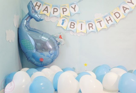 Yuto 1st Birthday set up - the heart-shaped balloons 1歳誕生日パーティのデコ