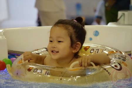 Hippopo Baby Spa - enjoying the spa