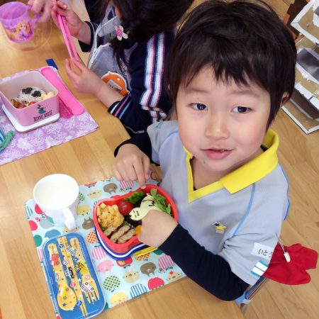 Lunch-time in kindy
